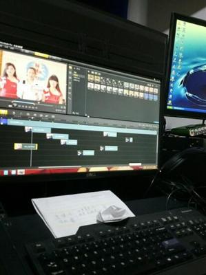 導(dǎo)播臺(tái)錄音制作師的低調(diào)_活動(dòng)花絮_2017雙陽(yáng)區(qū)誠(chéng)信商家與個(gè)人&ldquo;新年團(tuán)拜&rdquo;視頻圖片展_雙陽(yáng)之窗